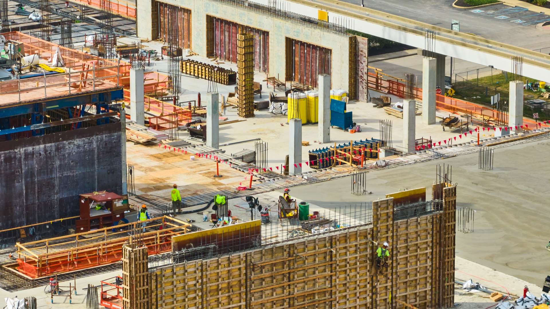 constructii comerciale 9