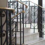 Balustrade interioare vs. balustrade exterioare – diferențe tehnice și estetice