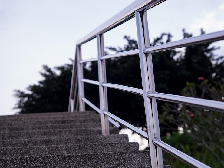 Acasă 25 Cum influențează calitatea aluminiului siguranța balustradei