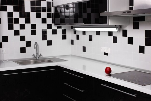 Acasă 49 Tipuri de sticlă utilizate în splashback-urile de bucătărie