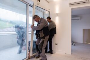 Timpul de execuție pentru un proiect de compartimentare cu sticlă