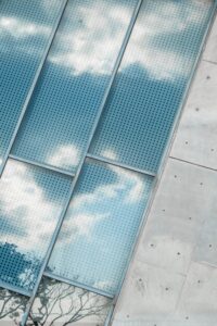 Compatibilitatea pereților de sticlă cu sistemele HVAC