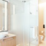 Ce grosime a sticlei este recomandată pentru cabinele de duș