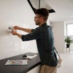Soluții tehnice pentru montajul splashback-ului în colțuri